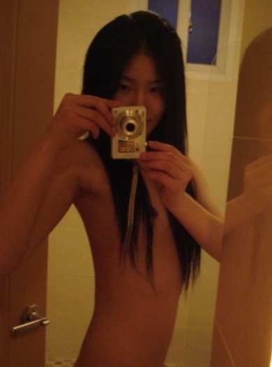 Stunning Beauty ((( SEXY ASIAN GIRL ))) waiting for YOU